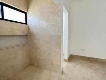 SE VENDE CASA EN LOS LAGOS