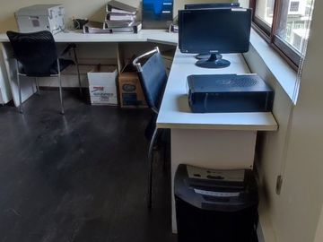 Oficina Remodelada en Venta – Providencia, a Pasos del Metro Los Leones