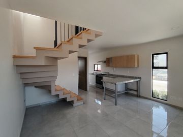 Casa 3 recámaras cerca Periférico y Prol. Av Guadalupe