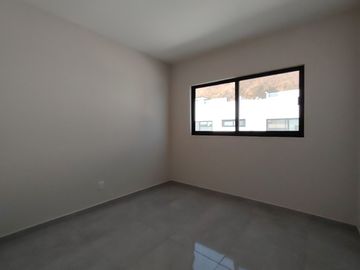 Casa 3 recámaras cerca Periférico y Prol. Av Guadalupe