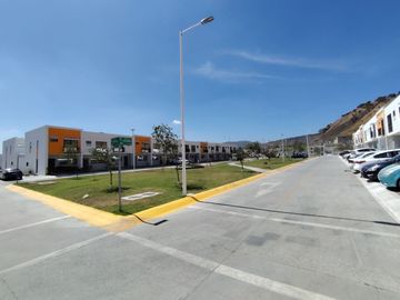 Casa 3 recámaras cerca Periférico y Prol. Av Guadalupe
