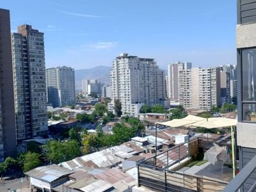 Departamento 1D/1B en Venta Semi Nuevo, Vista Despejada, a Pasos del Metro Hospitales