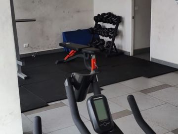 Departamento 1D/1B en Venta Semi Nuevo, Vista Despejada, a Pasos del Metro Hospitales