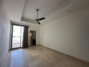 SE RENTA CASA EN LOS LAGOS