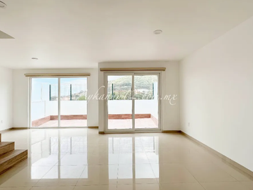 VENDO CASA PARQUE ESMERALDA