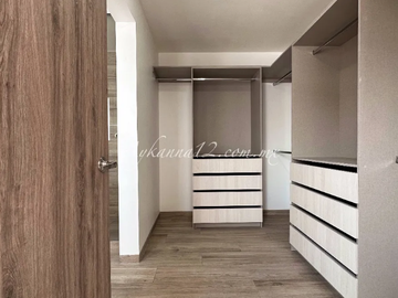 VENDO CASA PARQUE ESMERALDA