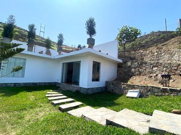 SE VENDE LINDA CASITA EN PACHACAMAC *A 10 MINUTOS DE LA PLAZA *INDEPENDIZADO *DOCUMENTOS AL DIA