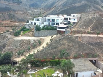 SE VENDE LINDA CASITA EN PACHACAMAC *A 10 MINUTOS DE LA PLAZA *INDEPENDIZADO *DOCUMENTOS AL DIA