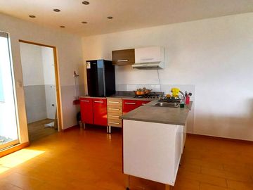 SE VENDE LINDA CASITA EN PACHACAMAC *A 10 MINUTOS DE LA PLAZA *INDEPENDIZADO *DOCUMENTOS AL DIA