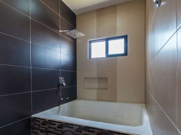 Hermosa Casa en Venta con PANELES SOLARES en Gran Santa Fe, Mérida Yucatán