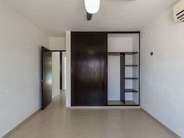 Hermosa Casa en Venta con PANELES SOLARES en Gran Santa Fe, Mérida Yucatán