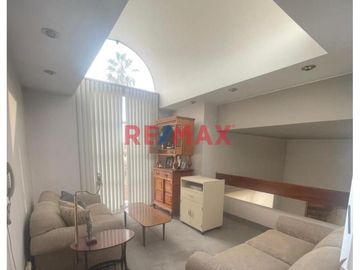 Se Vende Casa Amplia Y Linda En La Molina.