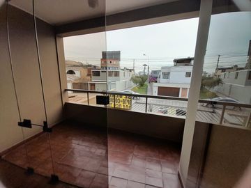 VENDO DEPARTAMENTO SEGUNDO PISO  101 MTS2 DOS DORMITORIOS Y COCHERA