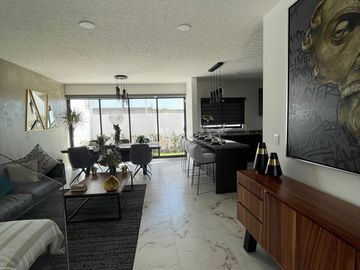 Casa en Zona Residencial
