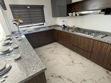 Casa en Zona Residencial