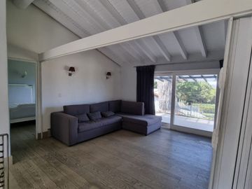 CASA EN RENTA EN EL CORAZON DE AVANDARO.