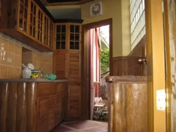 3 Story House w/ 6 BRs in Amparo Heights, Camp 7