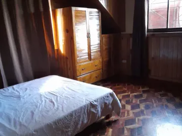 3 Story House w/ 6 BRs in Amparo Heights, Camp 7