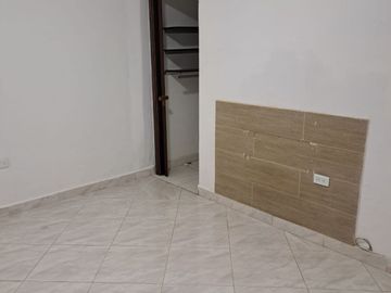 VENDO CASA REMODELADA PISO 1 EN BELEN MIRAVALLE