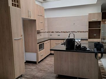 VENDO CASA REMODELADA PISO 1 EN BELEN MIRAVALLE
