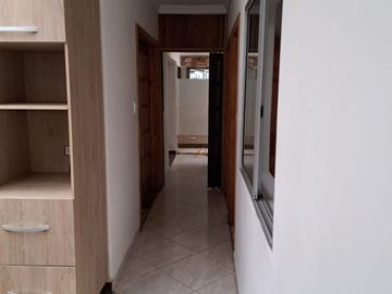 VENDO CASA REMODELADA PISO 1 EN BELEN MIRAVALLE