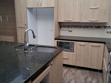 VENDO CASA REMODELADA PISO 1 EN BELEN MIRAVALLE
