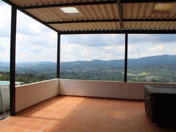 CASA CAMPESTRE EN EL CARMEN -  DAGUA