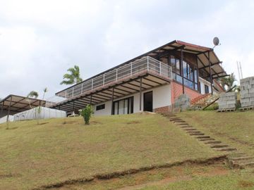 CASA CAMPESTRE EN EL CARMEN -  DAGUA