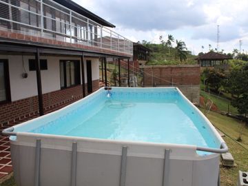CASA CAMPESTRE EN EL CARMEN -  DAGUA