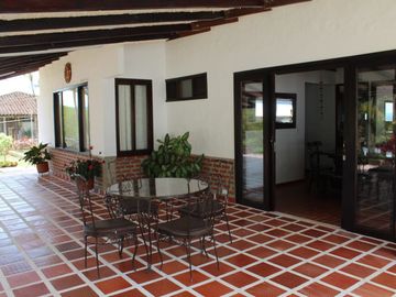 CASA CAMPESTRE EN EL CARMEN -  DAGUA