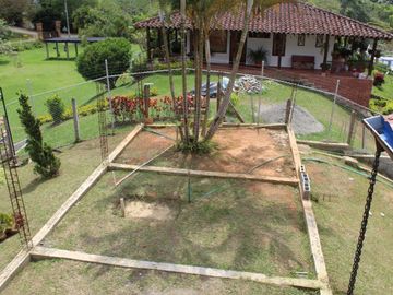 CASA CAMPESTRE EN EL CARMEN -  DAGUA