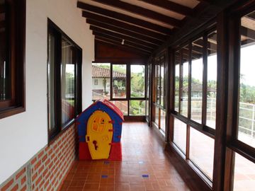 CASA CAMPESTRE EN EL CARMEN -  DAGUA