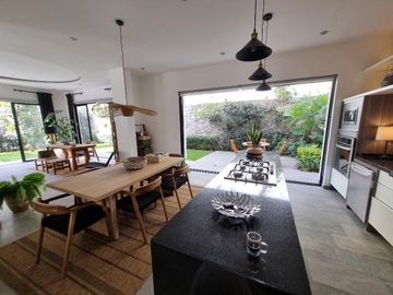 CASA EN COTO PRADERA EN CAÑADAS EN ZAPOPAN EN VENTA $17´900,000