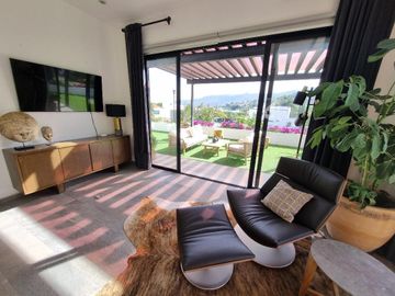 CASA EN COTO PRADERA EN CAÑADAS EN ZAPOPAN EN VENTA $17´900,000