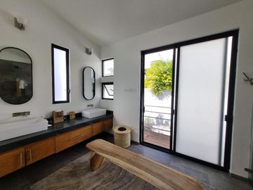 CASA EN COTO PRADERA EN CAÑADAS EN ZAPOPAN EN VENTA $17´900,000