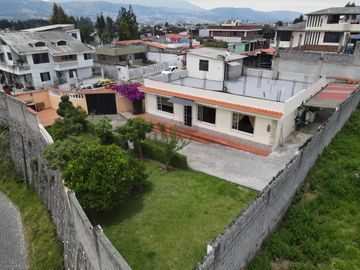 EN VENTA / CASA UNA PLANTA / VALLE DE LOS CHILLOS
