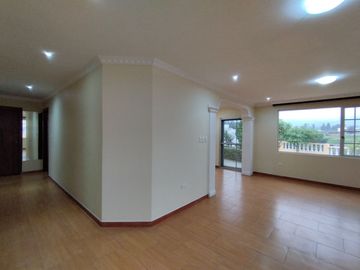 EN VENTA / CASA UNA PLANTA / VALLE DE LOS CHILLOS
