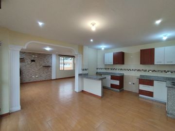 EN VENTA / CASA UNA PLANTA / VALLE DE LOS CHILLOS