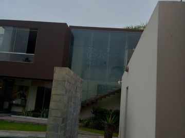 Venta de hermosa y exclusiva casa residencial en La Encanta de Villa. Chorrillos