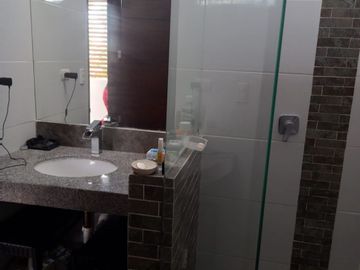 Venta de hermosa y exclusiva casa residencial en La Encanta de Villa. Chorrillos