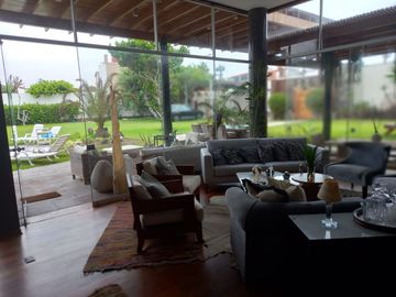 Venta de hermosa y exclusiva casa residencial en La Encanta de Villa. Chorrillos