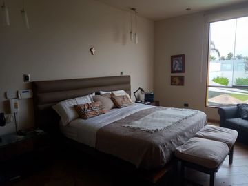 Venta de hermosa y exclusiva casa residencial en La Encanta de Villa. Chorrillos