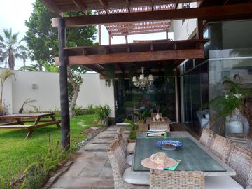 Venta de hermosa y exclusiva casa residencial en La Encanta de Villa. Chorrillos