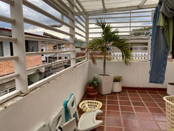 venta casa en Poblado 1