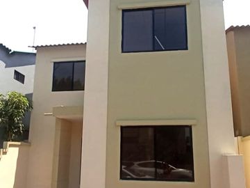 CASA DE VENTA, VILLA CLUB ETAPA KRIPTON , LA AURORA DAULE