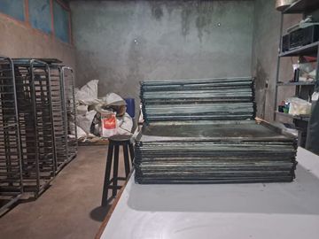 ANTICRETICO DE CASA CON NEGOCIO DE  PANADERÍA EQUIPADA
