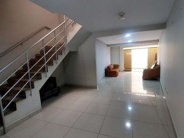 VENTA DE CASA EN SANTA CLARA ATE VITARTE