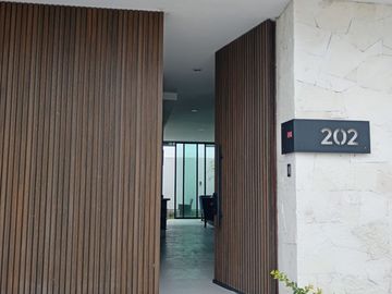CASA EN VENTA EN VALLE IMPERIAL COTO 21