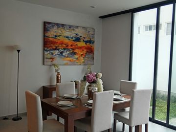 CASA EN VENTA EN VALLE IMPERIAL COTO 21