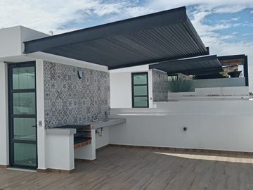 CASA EN VENTA EN VALLE IMPERIAL COTO 21